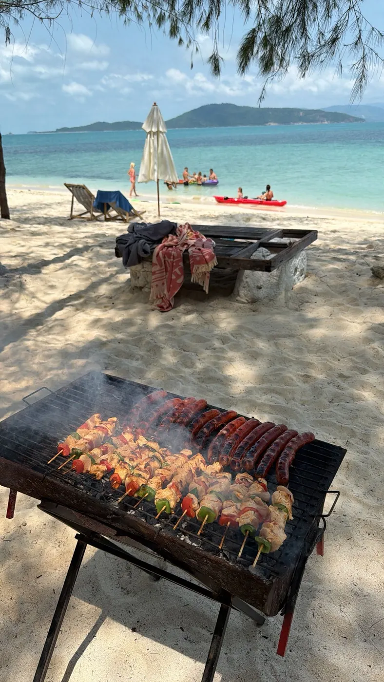 Koh Rap BBQ moment