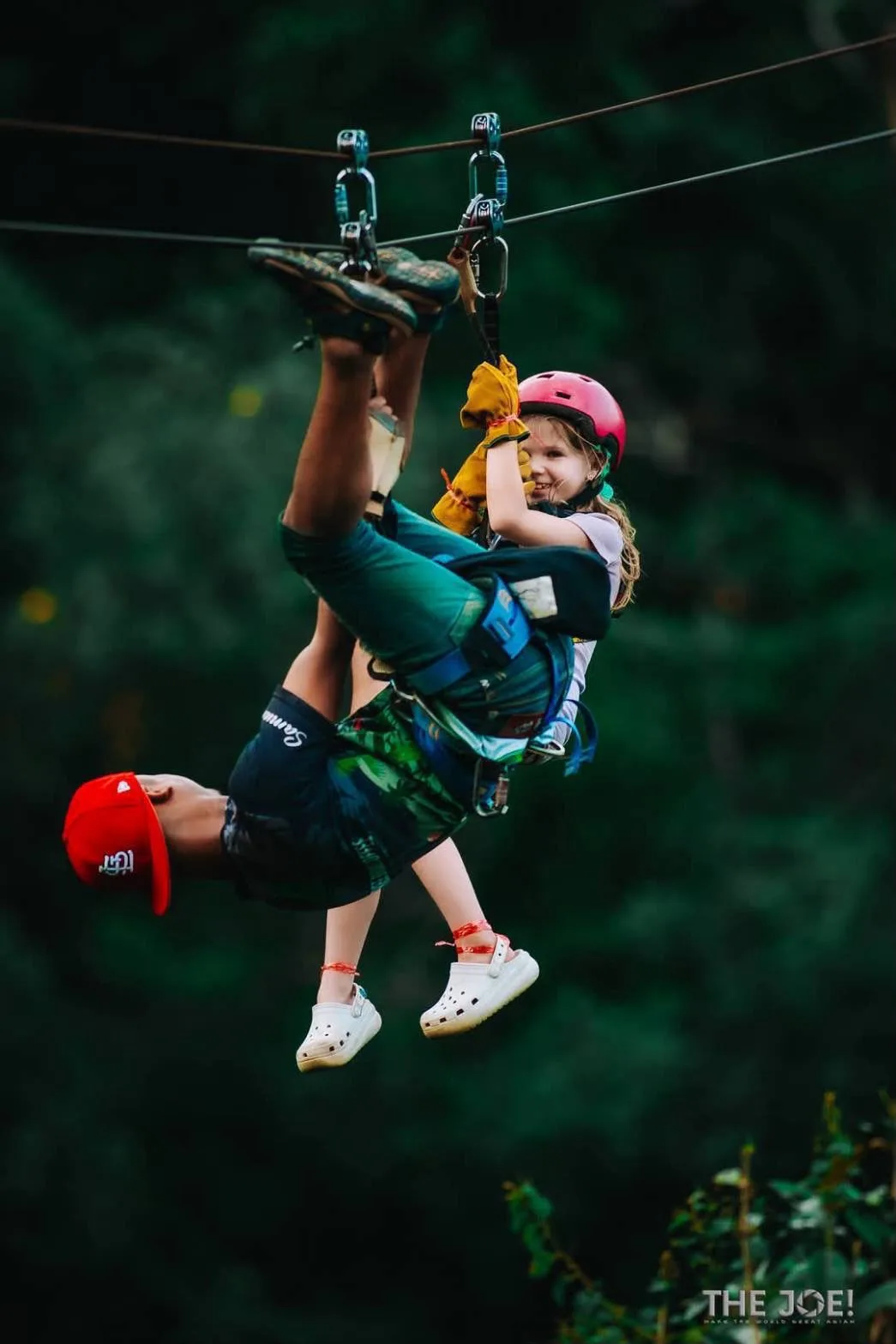 Tyrolienne Koh Samui enfant en famille activite ludique